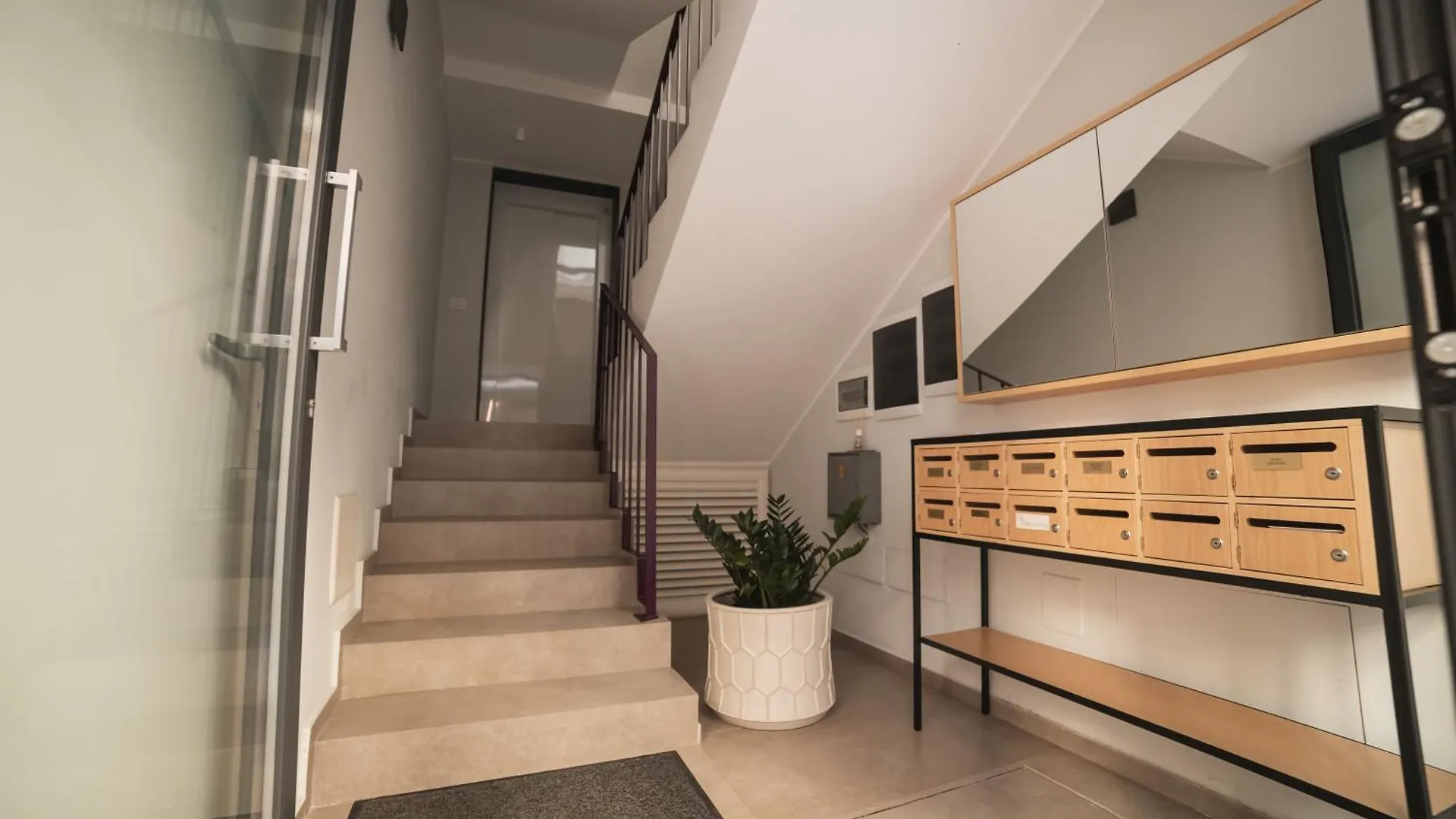 Suite Piazza Mazzini 90 Mq 5 Lecce 0*,  Italy